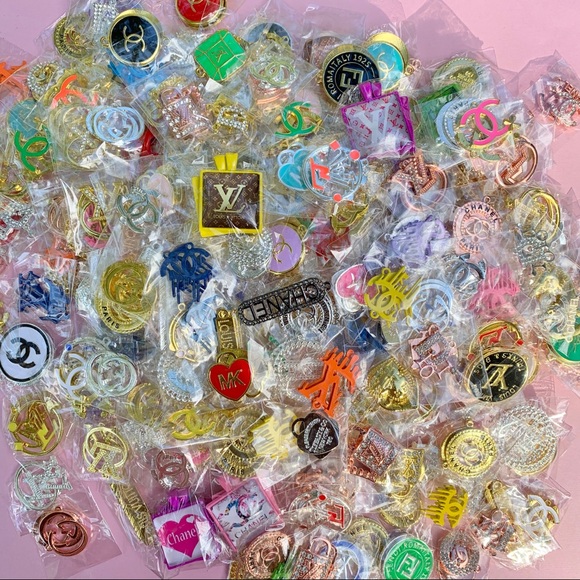 25 Designer Charms Wholesale Bundle Bracelet - Picture 2 of 2